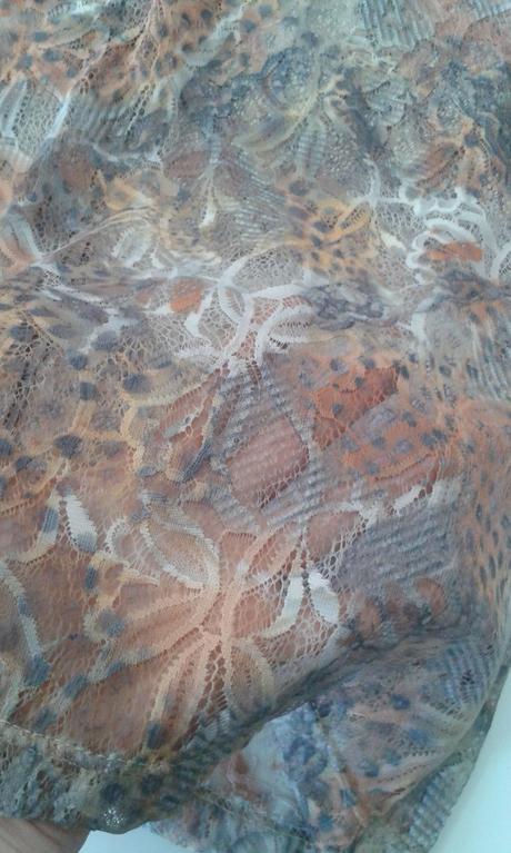 Spoločenská čipkovaná blúzka, 44