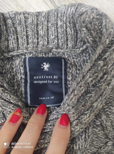 Next svetrik, next,80