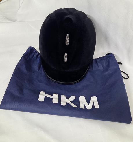 Jazdecká prilba hkm, hkm