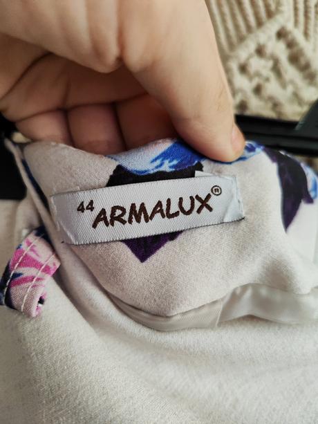 Sukňa s vysokým pásom, xl