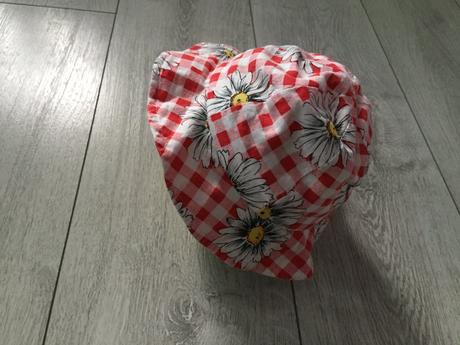 Dievcensky klobuk 6-12 mesiacov, 74