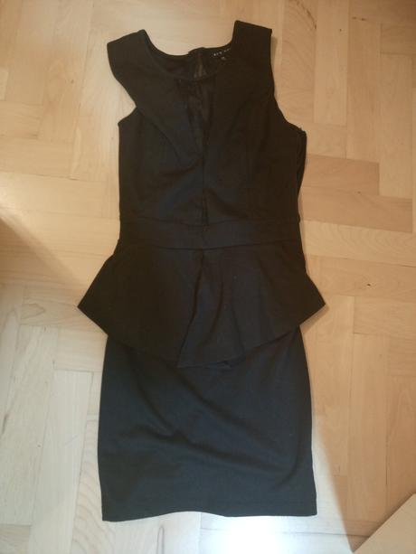 Malé čierne, gate,s