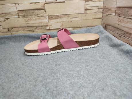 Jasný 43 - celokožené ružové sandále, 43