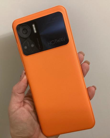 Mobil hotwav note 12, 