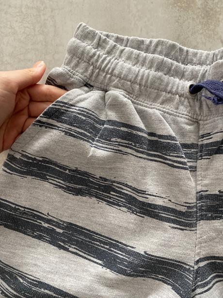 Teplakove šortky, 152