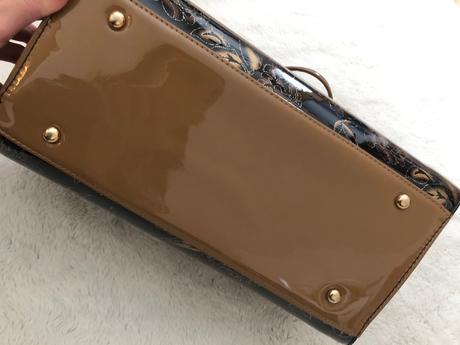 Kabelka malo nosena, 