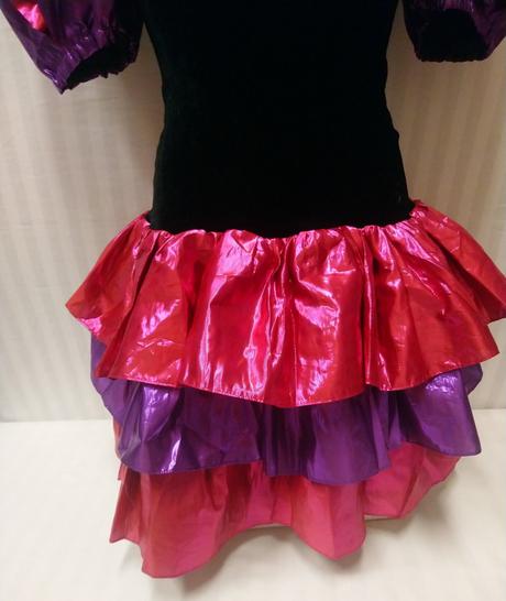 Dámsky čierny - fialovo ružový - kostým šaty, s,