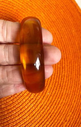 Priehľadný náramok, 