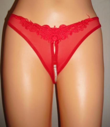 S perlickami sexy tanga, s