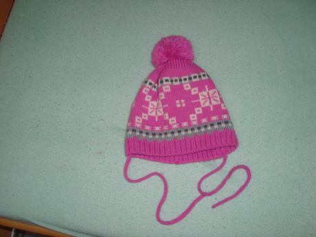 Asi 2x oblečená čiapka, c&a,68