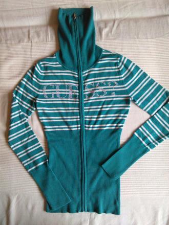 Svetrík s rolákom, guess,s