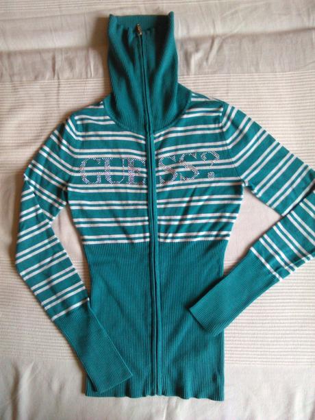 Svetrík s rolákom, guess,s