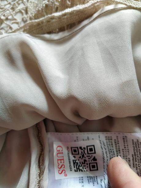 Háčkovaná suknička xs, guess,26