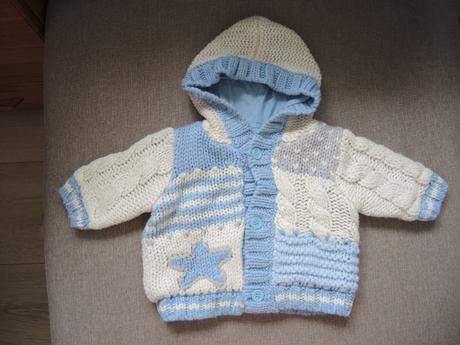 Mikinka s hviezdičkou, next,68