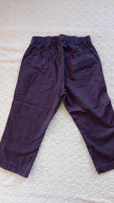 Čierne nohavice, benetton,104