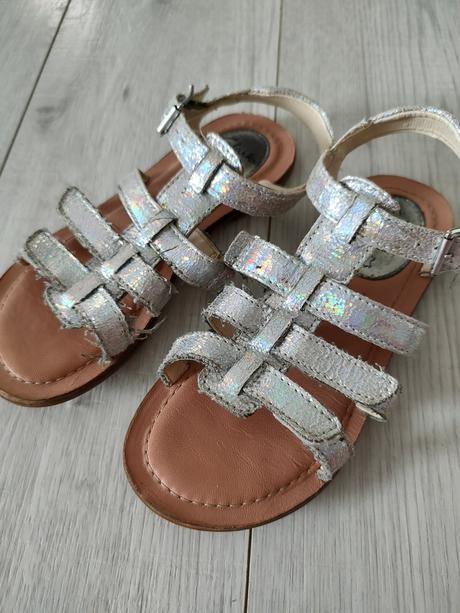 Sandálky, clarks,31