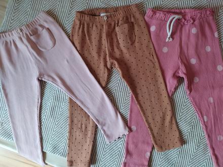 Vrubkovane legíny, zara,98