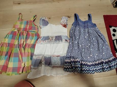 Letné vzdušné šaty, 110