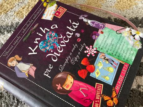 Kniha pre dievčatá (2018),