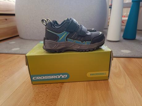 Trekove topánky veľ. 25, 25