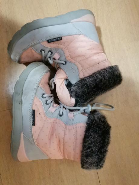 Zimné snehule, čižmy veľ. 24, lupilu,24