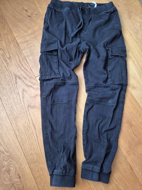 Čierne kapsáče, h&m,164