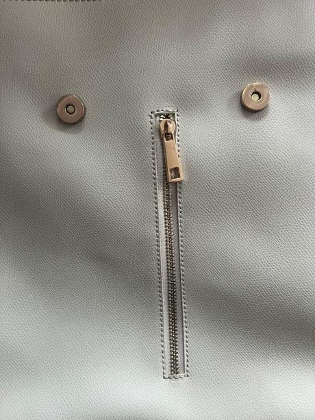 Krasny kremovy/ivory novy kozeny ruksak lubive, 