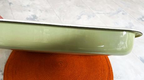 Smaltovaný pekáč, 