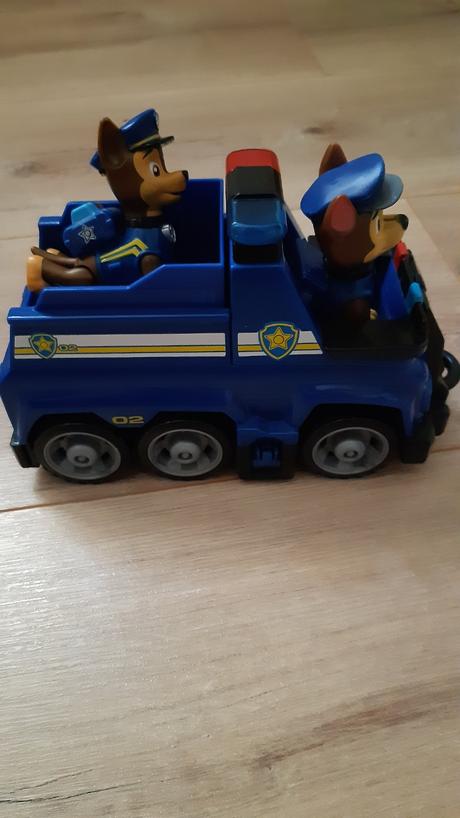 Labkova  patrola auto, 