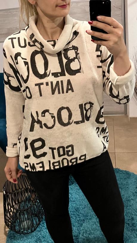 Dámska mikina s rolákom a nápismi (uni), l / m / s