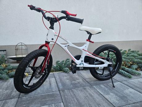 Bicykel 16, 16