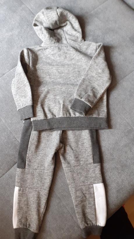 Teplákova súprava a mikina, 86–98