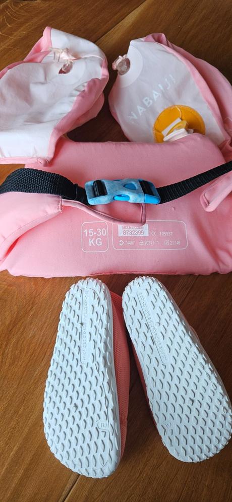 Set topánky a rukávniky do vody, decathlon,26