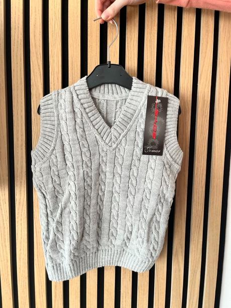 Sivá chlapčenská vesta, 128