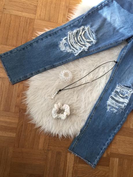 Perlickove potrhane rifle, calzedonia,xs