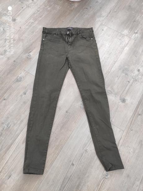 Zelene nohavice, bershka,40