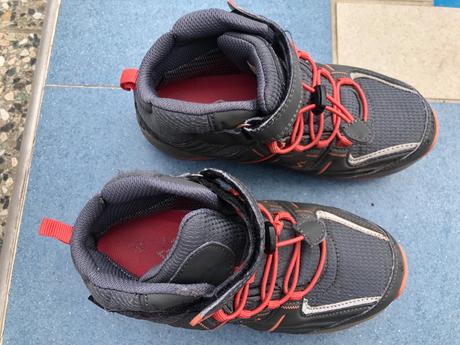 Trekove boty tenisky, umbro,32