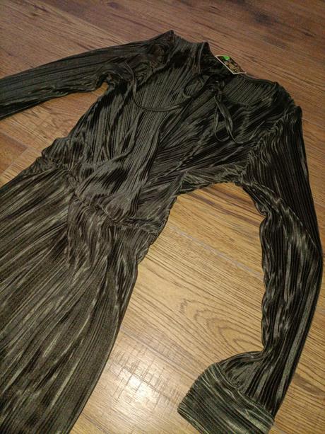 Spoločenské šaty, m