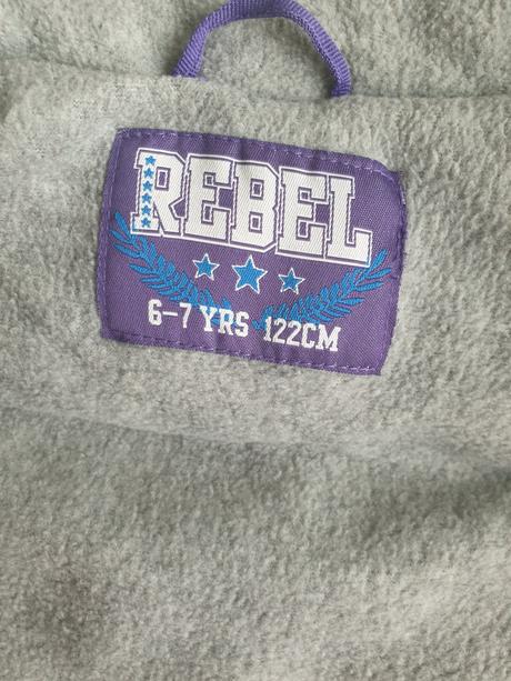 Vesta rebel, rebel,122