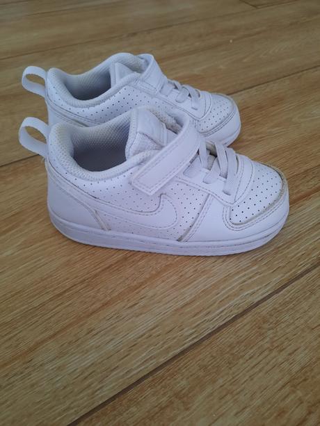 Predám detské tenisky zn.nike, nike,25