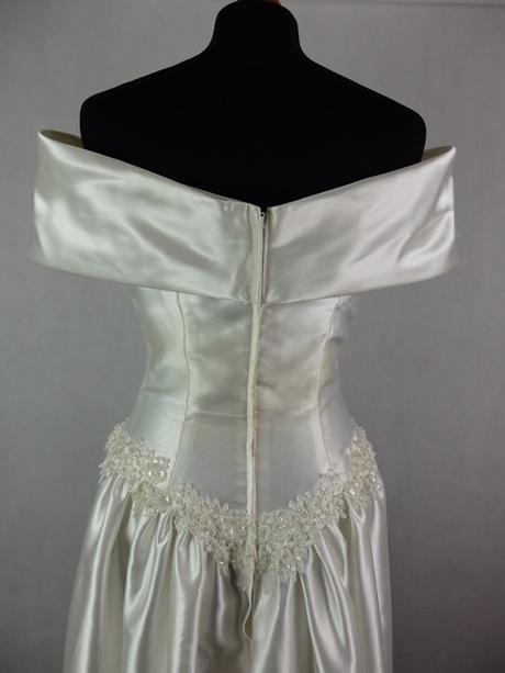 Luxusné vintage svadobné šaty, 38