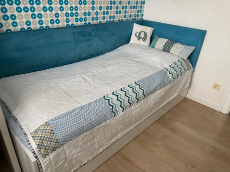 Obojstranny patchwork prehoz na detsku postel, 