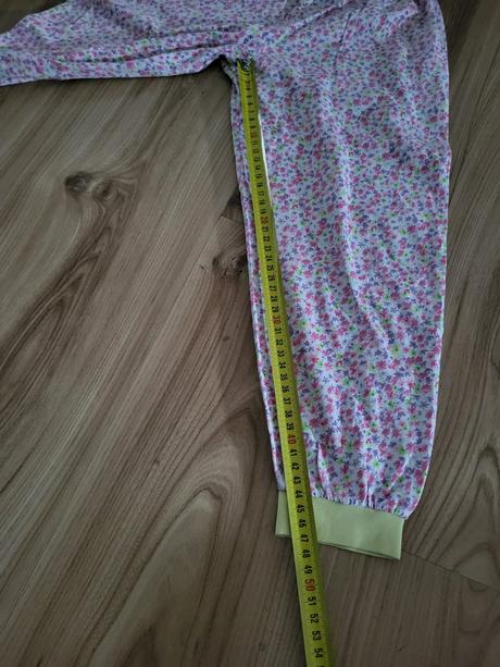 Pyžamo, slovenka,122