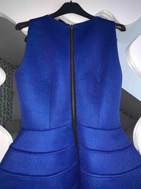 Spoločenské neoprénové šaty emo 36/38, 36