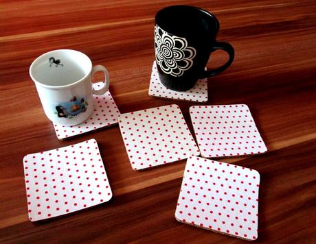 Bodkované podšálky, 