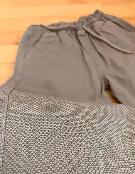 Dievčenské nohavice, 146