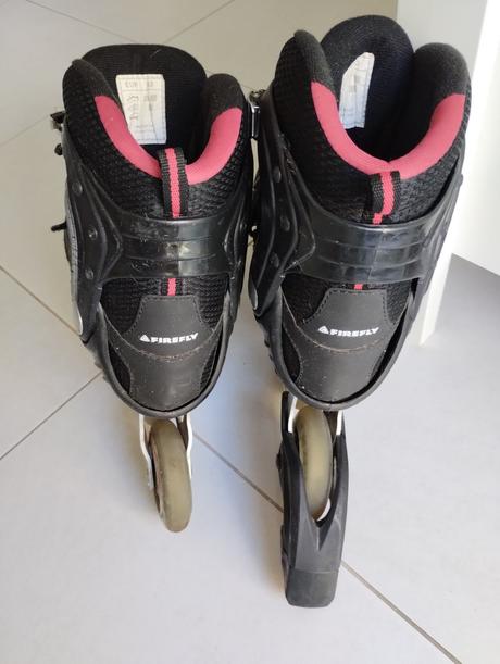 Kolieskové korčule, 43