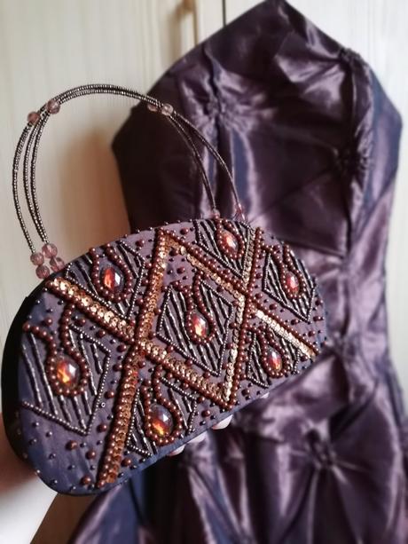 Spoločenské šaty, m