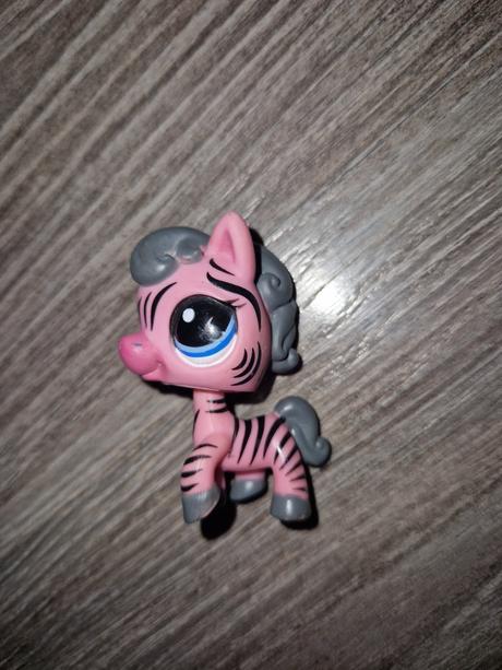 Littlest pet shop zebra 2078,
