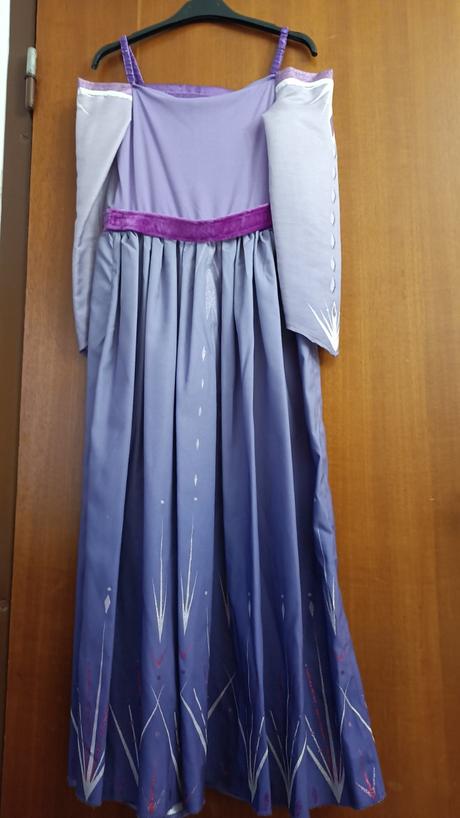 Frozen kostým, 